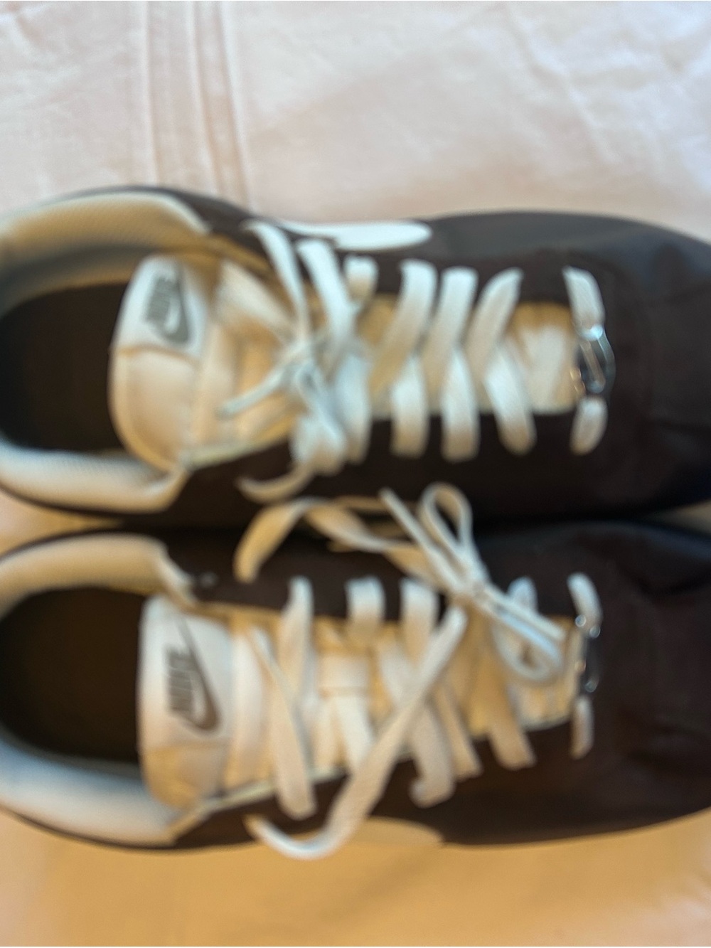 Nike Women's Black and White Athletic Sneakers